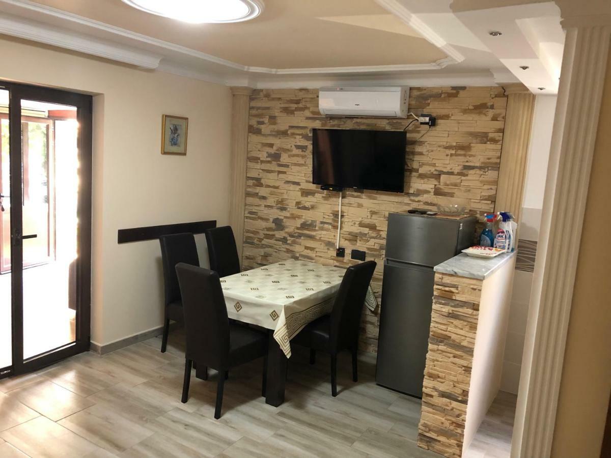 Mina Apartment